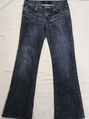 Rock & Republic Women's Dark Wash Bootcut Denim Jeans Size 27 Embellished Pocket